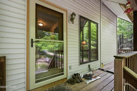 120 Coutts Point Drive
