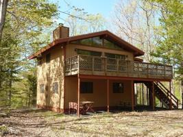 120 Stirrup Ln