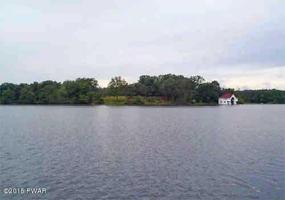 East Lake Dr