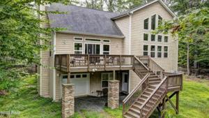 208 Powderhorn Dr