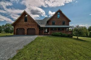 47 Summit Dr