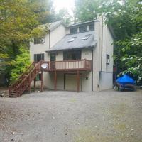 372 Renwood Ct
