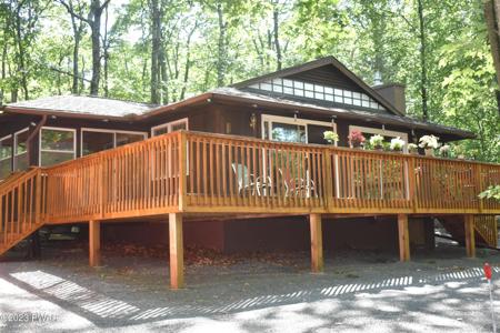 113 Longridge Dr