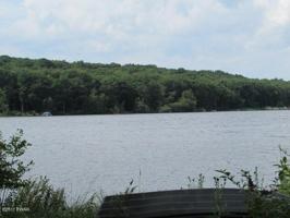 130 Forest Dr