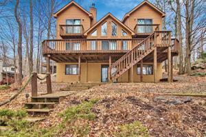 2024 Roamingwood Rd