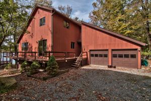 25 Roamingwood Ct