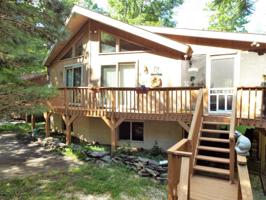 2 Lakeview Dr