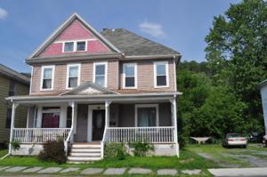 711 Court St