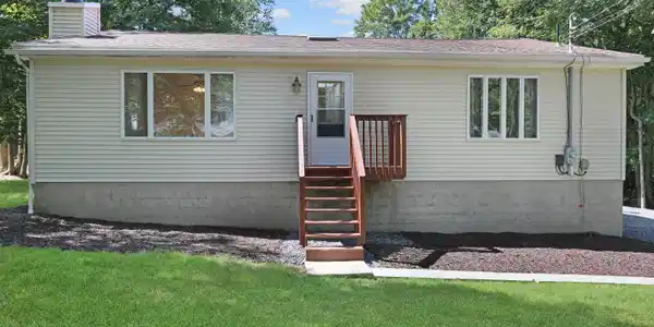 109 Arbor Dr