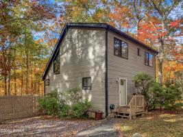 121 Gapview Rd