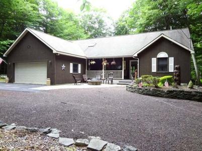 104 Hickory Lane
