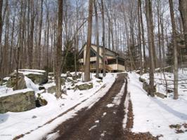 3829 Splitrail Ln