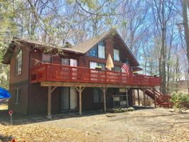 1137 Aquarius Dr