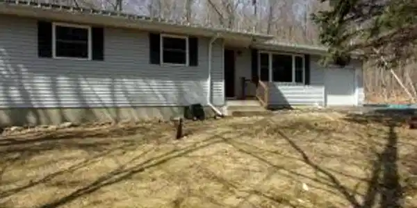 119 French Coach Rd