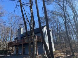 101 Maple Ridge Dr