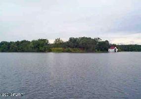 East Lake Dr
