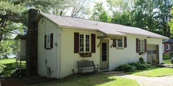 353 E. Shore Dr