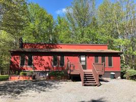 1385 Woodview Ter