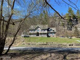 104 Masthope Plank Rd