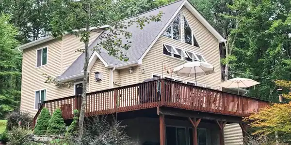 133 Circle Dr