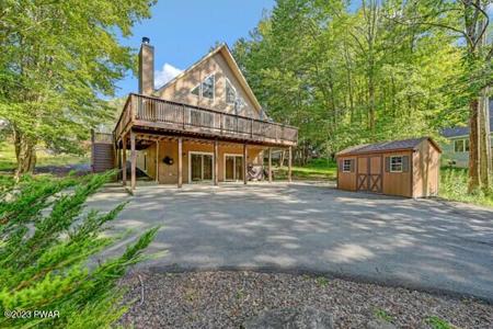 116 Roamingwood Road