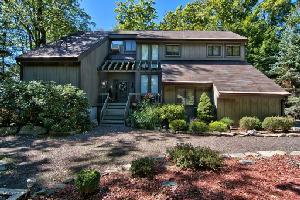 1792 Roamingwood Ct