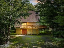 83 Parkwood Dr
