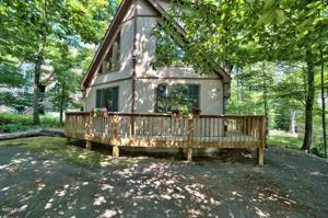 76 Parkwood Dr