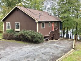 172 N Lake Dr