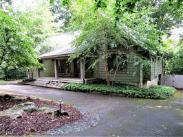 124 Grasshopper Ln