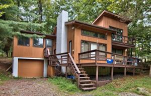 56 Woodridge Dr