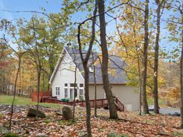 111 Dogwood Dr