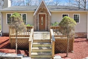 135 Spring Dr