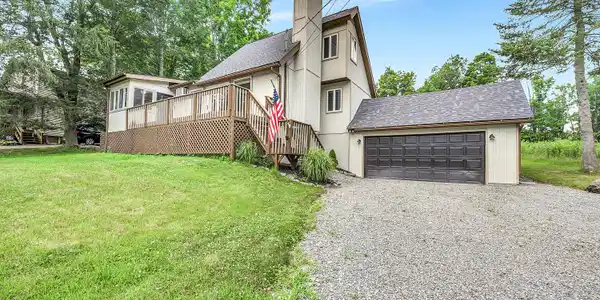 33 Forest Lane