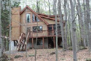 660 Lakeview Dr