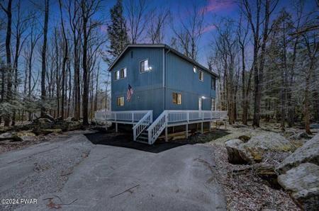 7 Woodridge Court