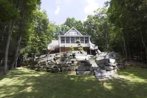 111 Woodledge East Lake Dr