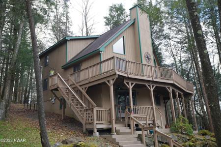 18 Brentwood Drive