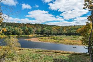 408 River Rd
