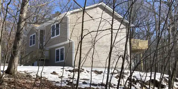 101 Nuthatch Ct