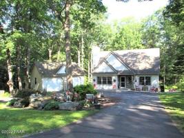 107 Comstock Dr