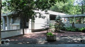 222 Country Club Dr