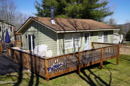 83 Forest Lane