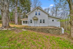 134 Hawthorne Dr