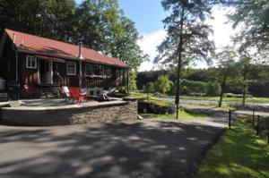 2410 Peas Eddy Rd