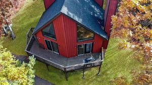 315 Surrey Dr