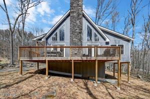 102 Redcoat Ct
