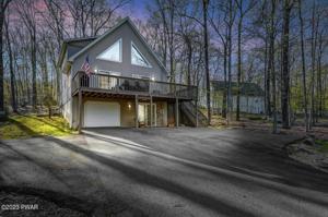 156 Lamplighter Ln