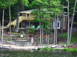 17 E Shore Dr