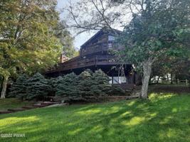 2267-2 Lakeview Ct